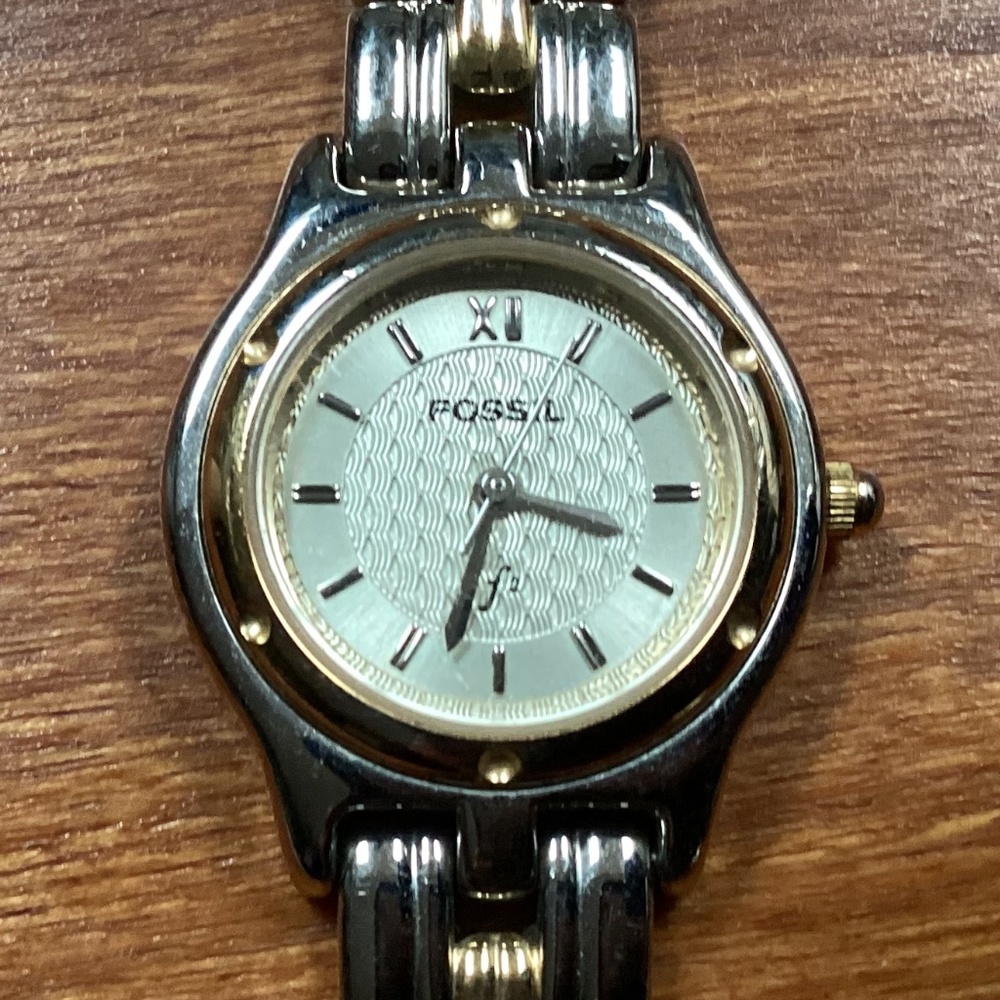 Fossil Two Tone Quartz Analog Women’s Watch ES 8775